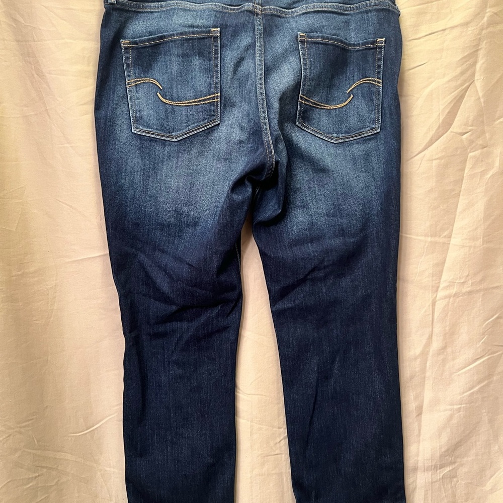 Signature Levi Dark Blue Denim Jeans